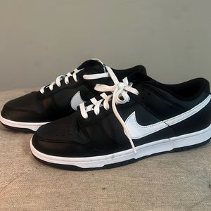 Nike Dunk Low Retro size 9.5 men